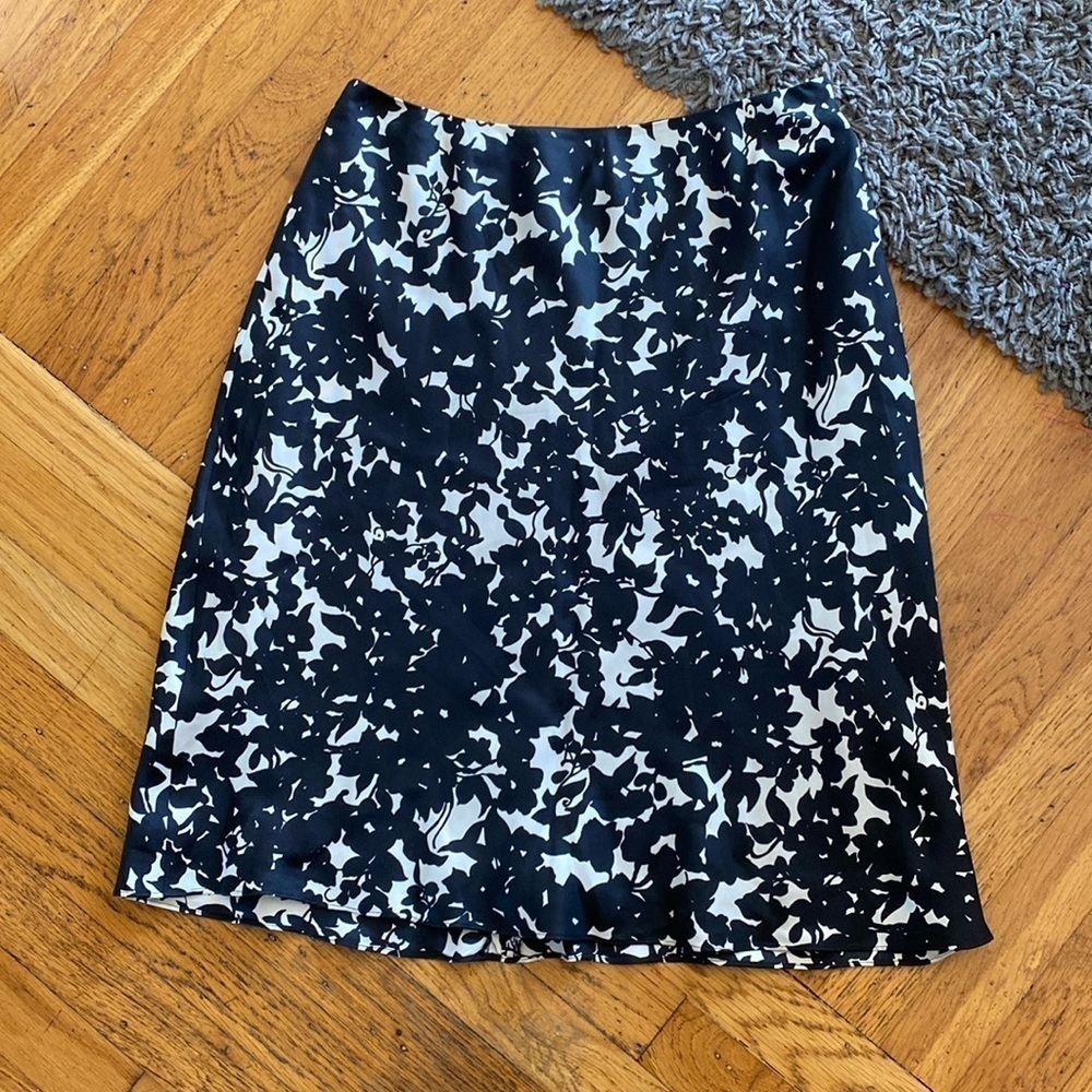 REAL SILK Black and White Floral Skirt by Ralph Lauren Size 4